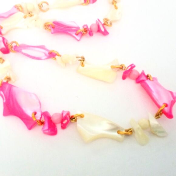 Vintage Pink and White Mother of Pearl Shell Link Beaded Necklace - Picture 4 of 8